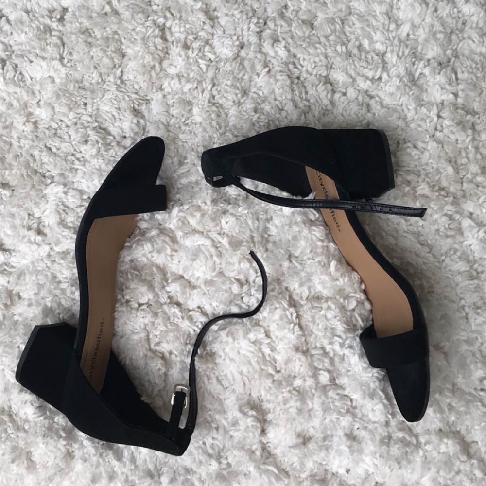 black low heels
